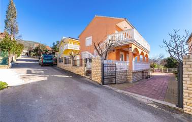 Holiday Apartment for 4 People in Obrovac, Zadar, Photo 1