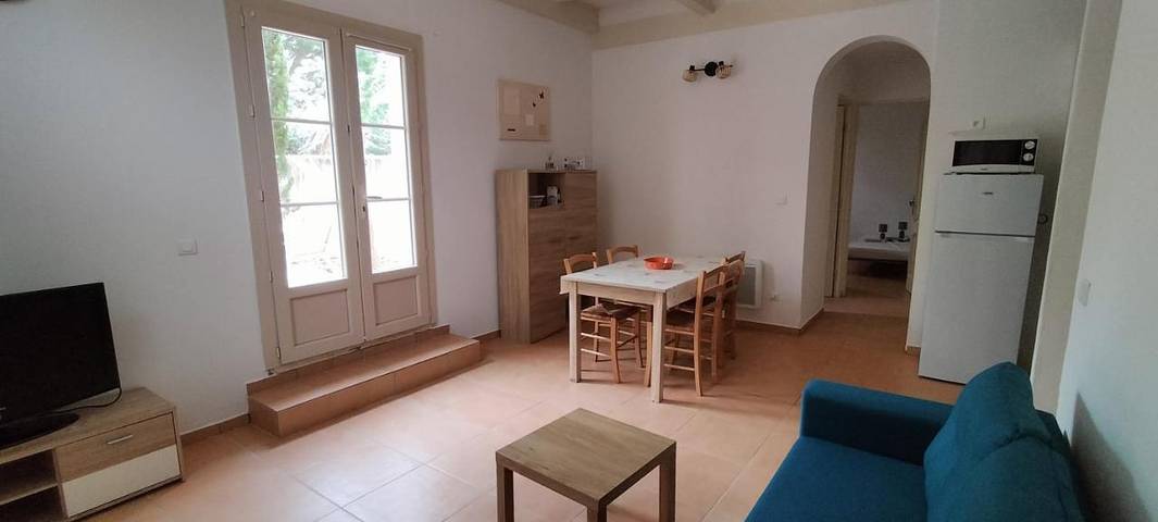 Gîte pour 4 personnes, avec Terrasse et Jardin à Canet (Hérault)