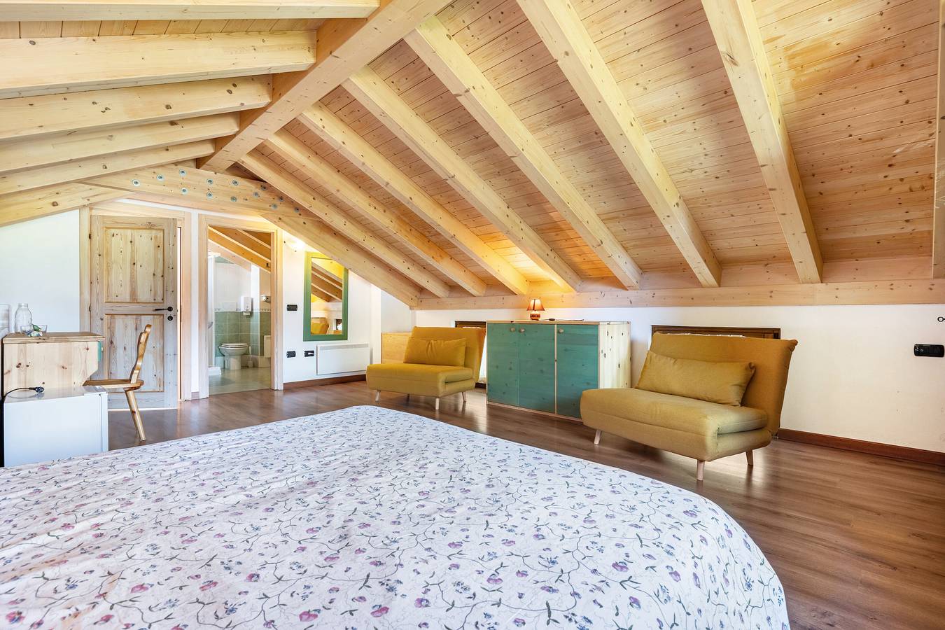 Chambre 'Camera Quadrupla' avec vue sur les montagnes, jardin commun et balcon in Ala ( Trentino), Trentino