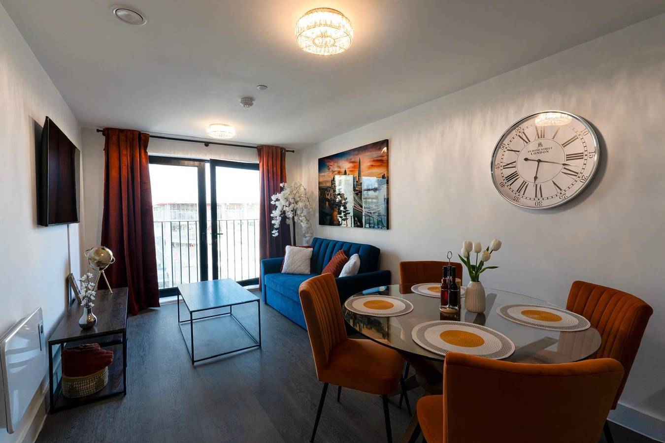 Entire apartment, Luxe I Penthouse I Balcony I City Views I Parking I Liverpool City Center I in Liverpool, Merseyside
