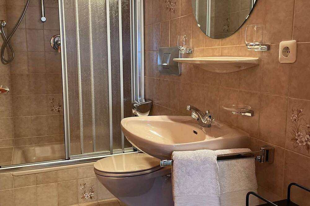 Ganze Wohnung, \"Landlust\" Fewo/1 Schlafraum/Dusche,Wc - Hacklhof in Wallgau, Walchensee