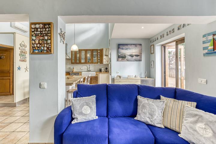 Chalet para 12 personas, con piscina para niños además de jardín y jacuzzi, Familias con niños en Provincia de Gerona - 4