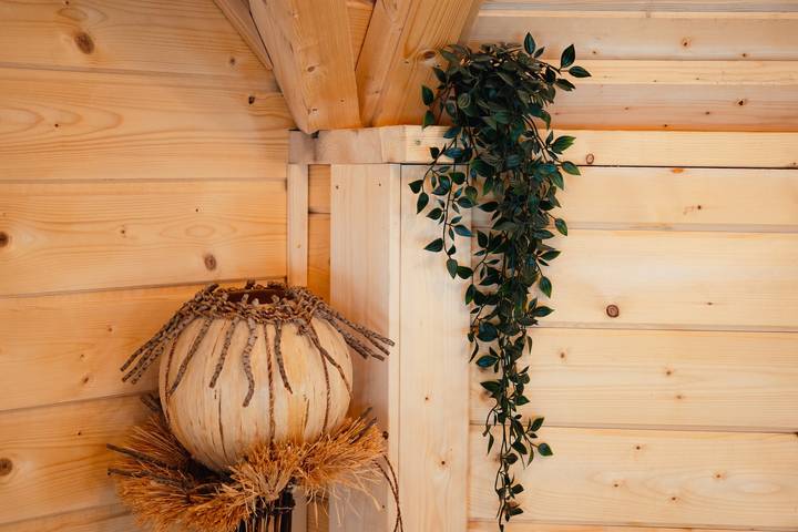 Chalet 'Gite Petite Chaumière Kota Finland' mit privater Terrasse, eigenem Garten und Klimaanlage in Plurien, Côte d’Émeraude