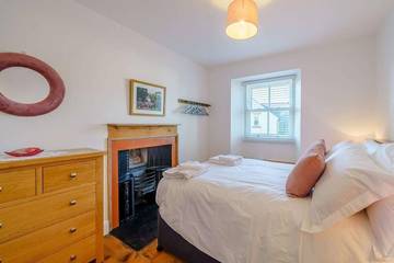 Log Cabin for 6 People in Pooley Bridge, Cumbria, Photo 1