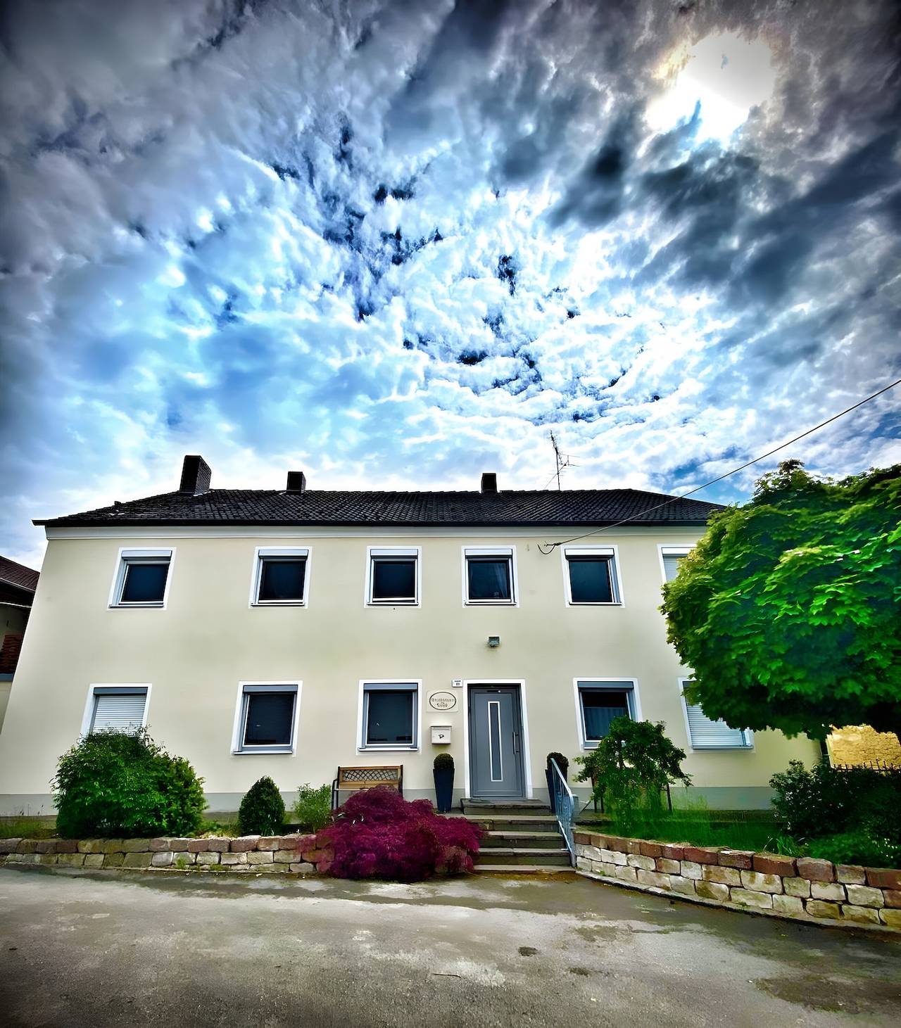 Ferienhaus 'Am Limes' mit privater Terrasse, privatem Garten und Wlan in Altmannstein, Altmühltal