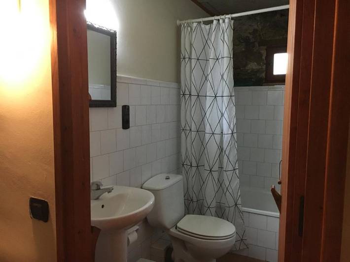 Casa rural para 8 personas, con vistas y jardín, Se admiten mascotas en Ripollès - 3