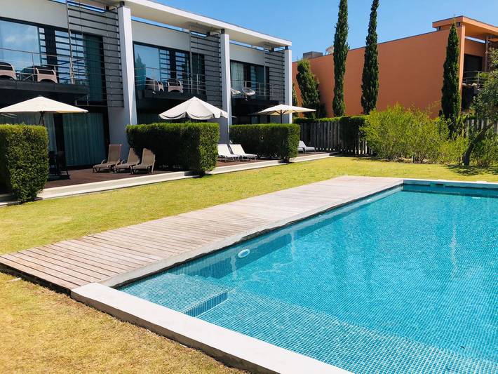 Casa de férias para 6 pessoas, com Varanda e Jacuzzi e ainda Terraço and Jardim em Península de Troia