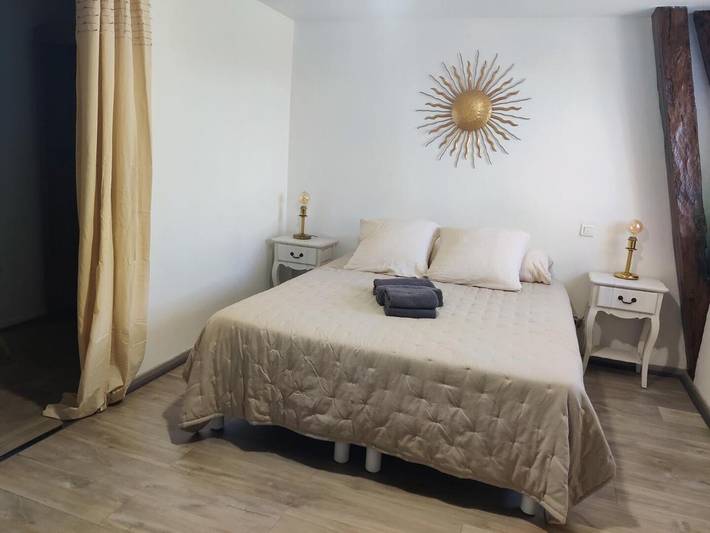 Location de vacances pour 2 personnes, avec jardin et vue à Salers (Cantal) - 3
