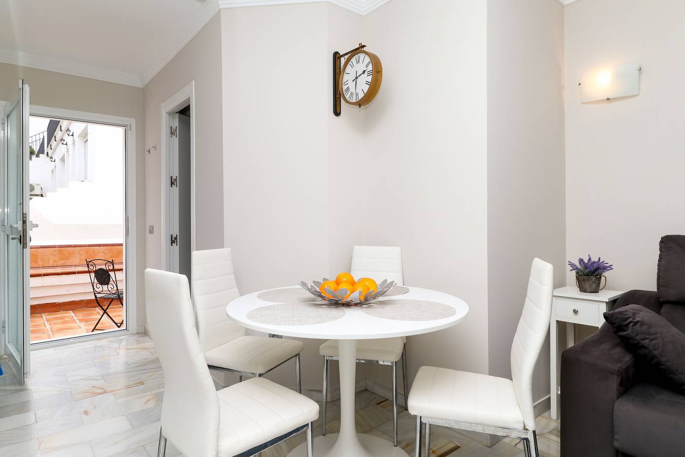 Bright townhouse -great onsite facilities in Hacienda Las Chapas, Marbella