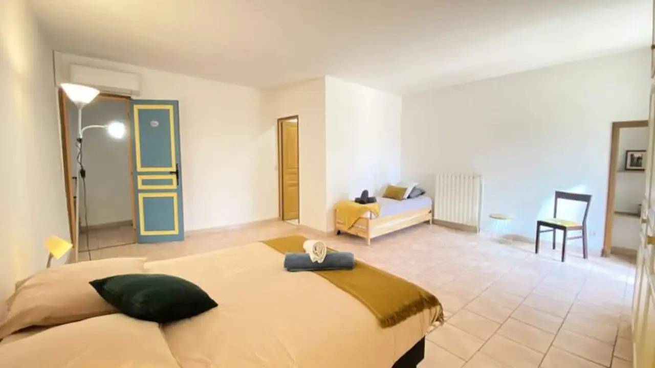 Appartement de vacances entier, Ferienwohnung für 12 Personen (250 m²) in Althen-des-Paluds in Althen-des-Paluds, Vaucluse