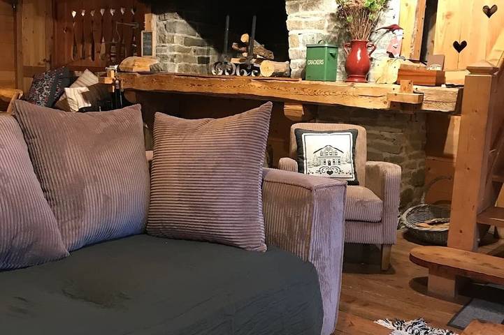 Gîte pour 14 personnes, avec Balcon ainsi que Terrasse et Jardin à Chantelouve - 3
