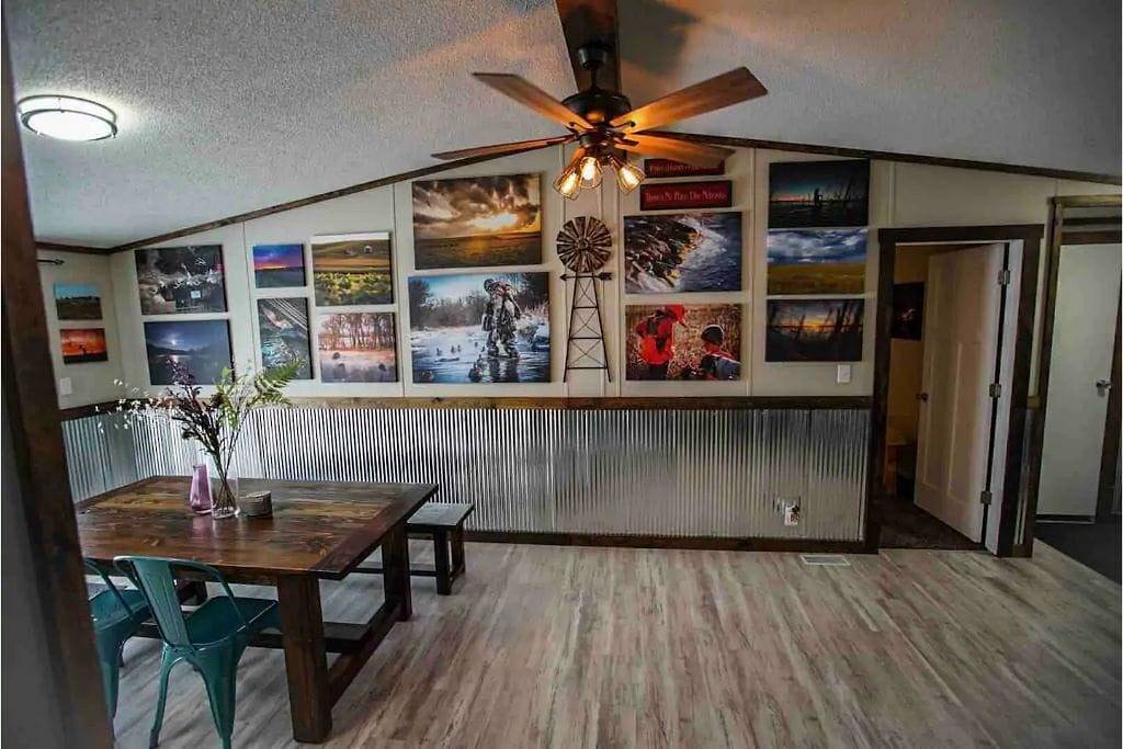 Acreage Next To Pawnee Lake - Sleeps 12! in Lancaster County (NE)