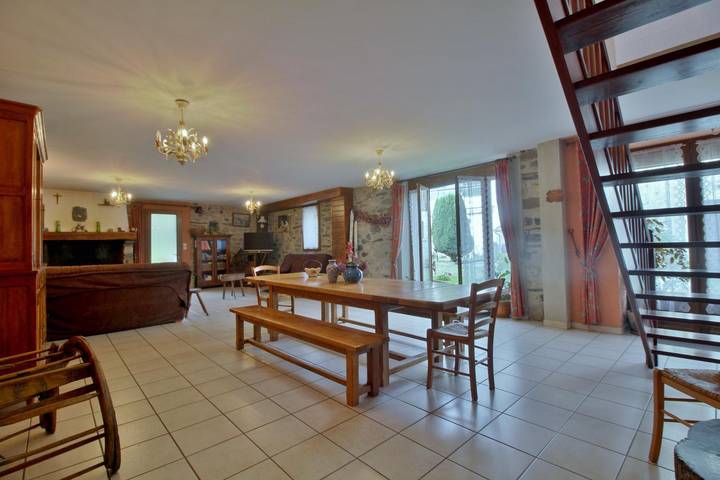 Gîte pour 9 personnes, avec jardin à Pierrefitte-Nestalas - 2