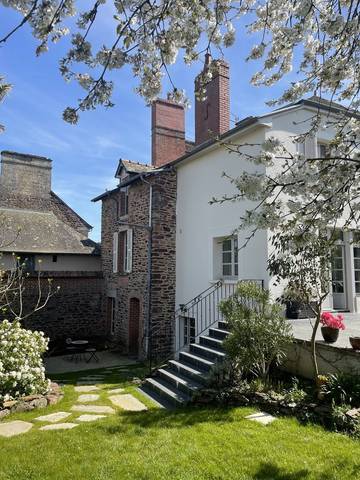 Chambre d’hôte pour 2 personnes, avec jardin à Montfort-sur-Meu
