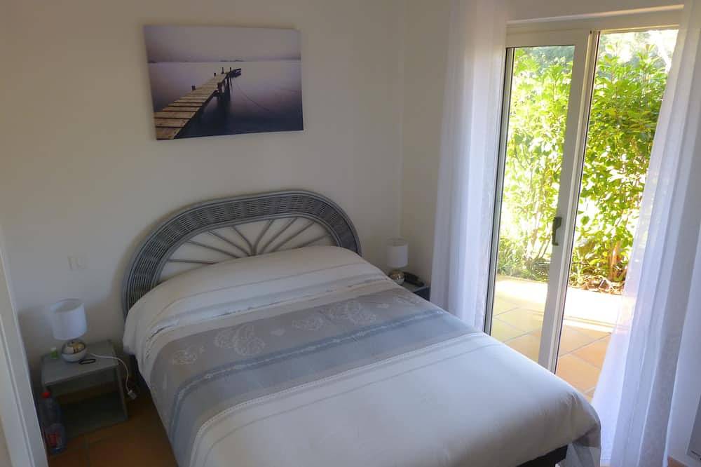 Haus T3 Ac Pool und in der Nähe zu den Stränden in St. Lucia von Porto Vecchio in Sainte-Lucie de Porto-Vecchio, Zonza
