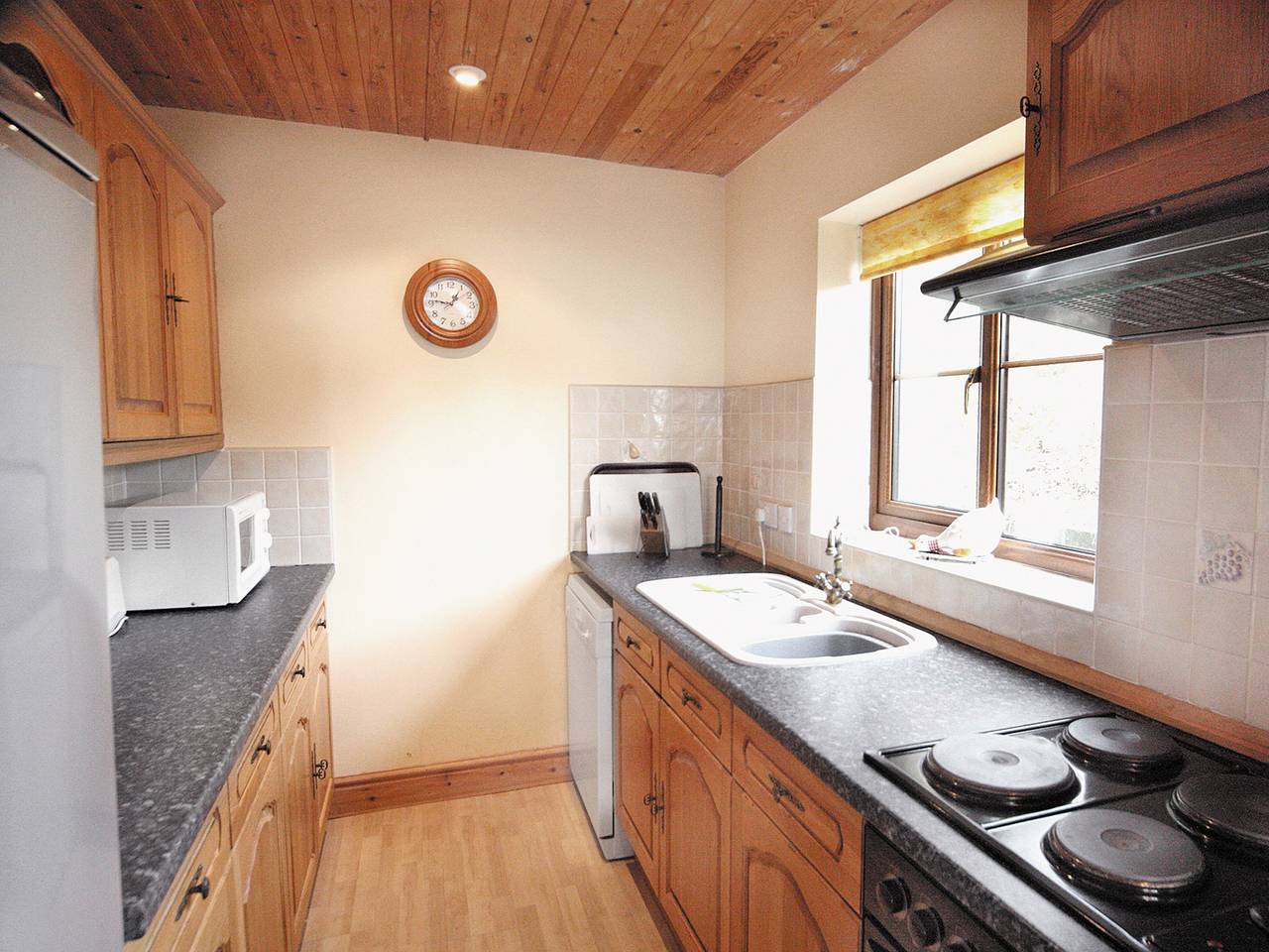 Coast View Cottage - Hw7745 in Carmarthenshire