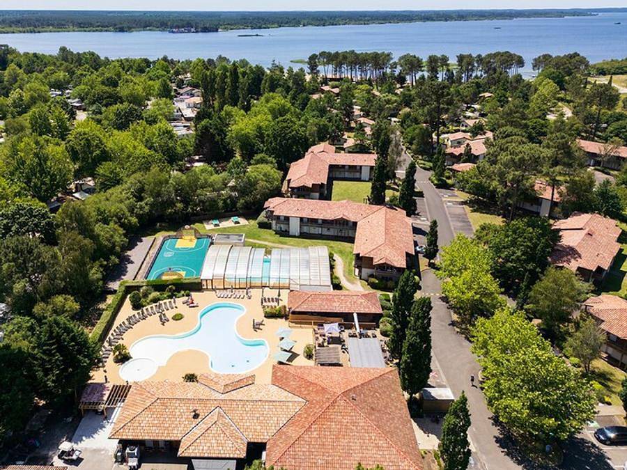 Résidence Les Cottages du Lac - Appartement 2 personnes - 2 personnes - 1 chambre - Terrasse ou balcon in Parentis-en-Born, Côte d’Argent