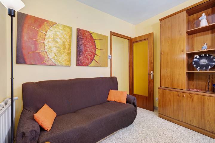 Hel lejlighed, Apartment 'Can Molone' with Wi-Fi in Cornudella de Montsant, Montsant DO