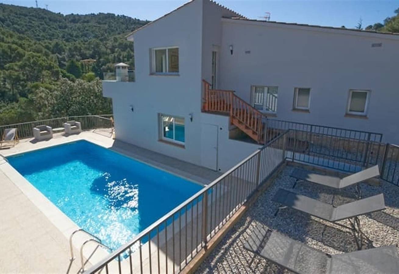 Villa Casa Nuestra avec piscine privée, jardin et Wi-Fi in Sa Riera, Begur