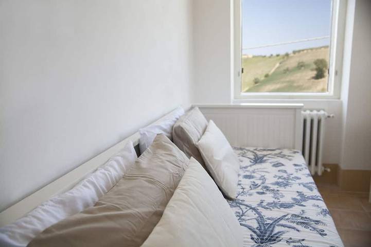 Location de vacances pour 6 personnes, avec jardin et balcon à Notaresco - 4