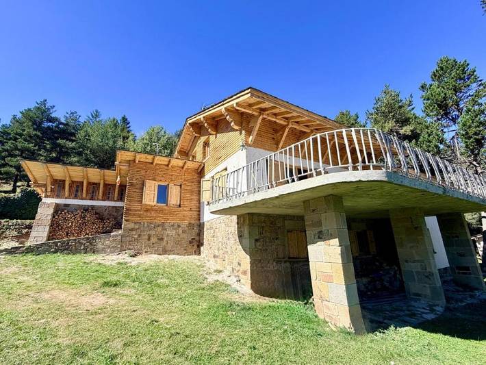 Casa rural para 12 personas en Alp - 3
