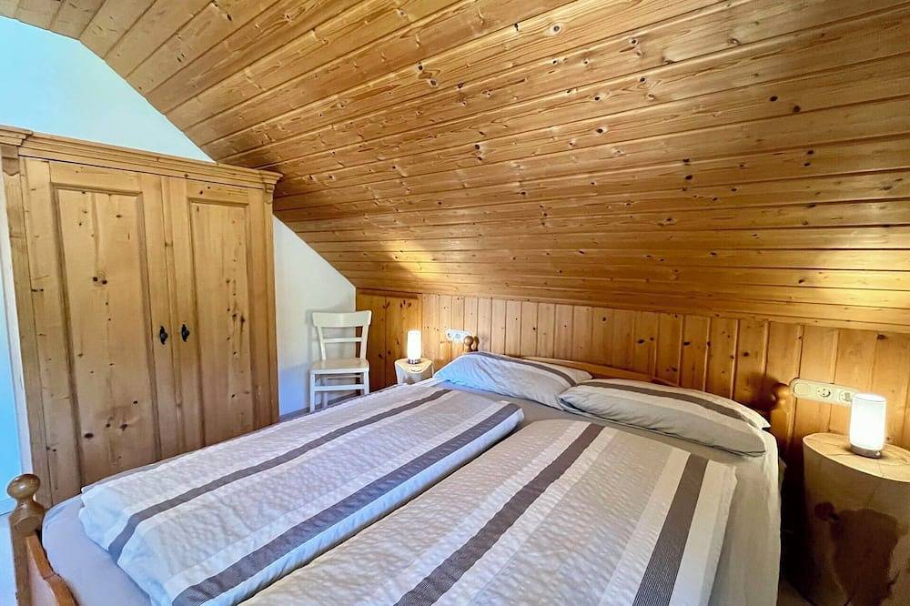 Ganze Wohnung, Angenehme Wohnung für 3 Personen mit W-Lan, Tv, Innenhof, Haustiere erlaubt und Panoramablick in Blasiwald (Schluchsee), Schluchsee