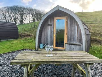 Holiday Rental for 4 People in Barrow-in-Furness, Cumbria, Photo 1