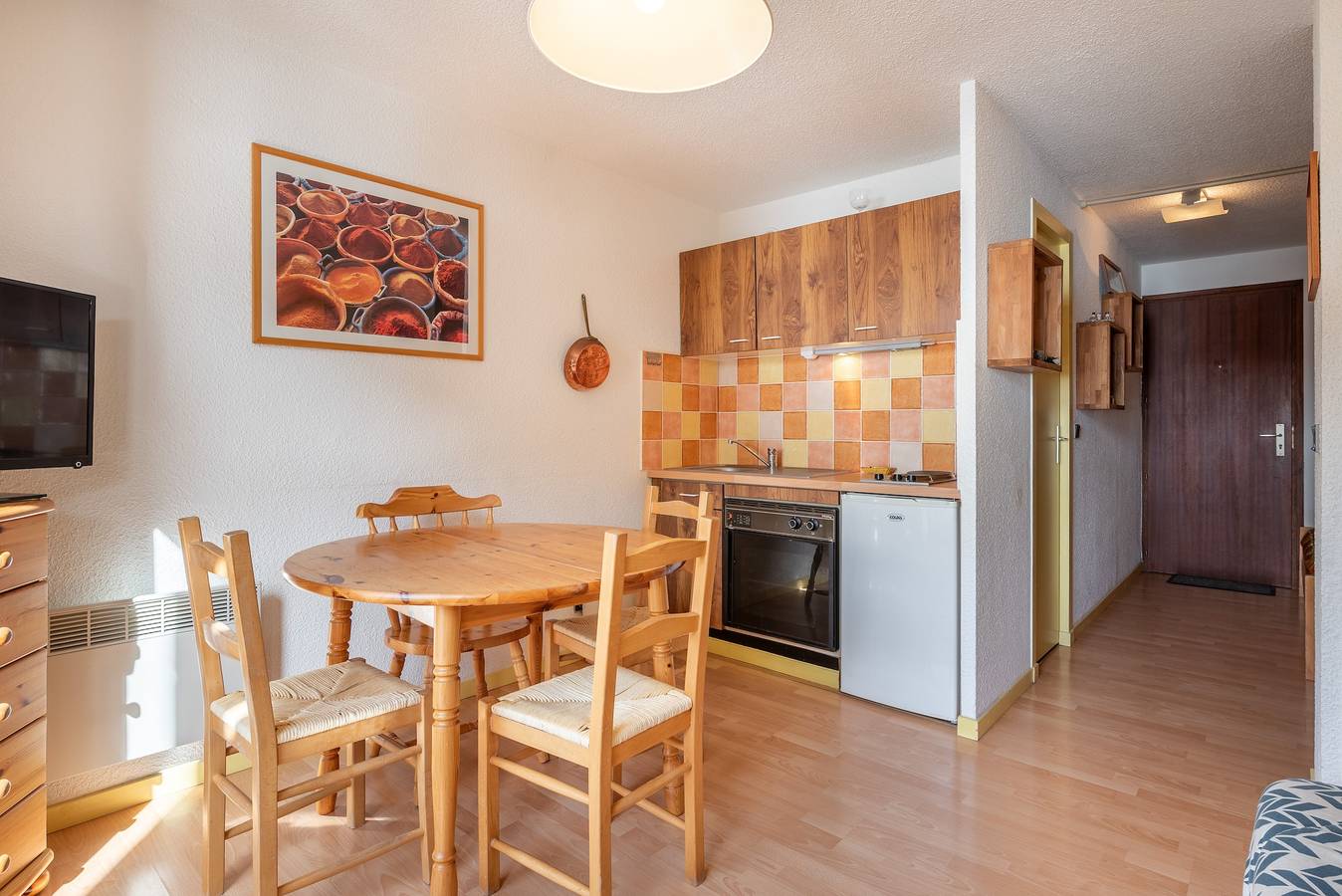 Ganze Wohnung, Appartement 'Duplex Station Alpe Du Grand Serre' mit Bergblick, privater Terrasse und Wlan in La Morte, Nationalpark Écrins