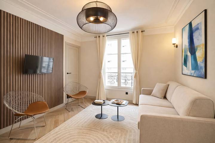 Gîte pour 4 personnes dans Theatre De La Tour