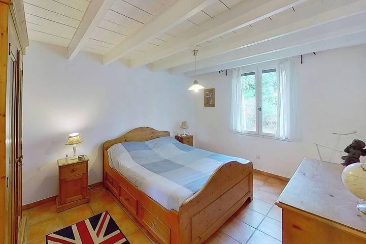 Location de vacances pour 6 personnes, avec piscine et jardin à Buisson - 3