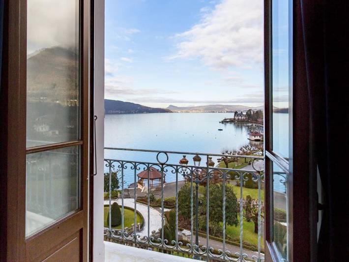 Hôtel pour 2 personnes, animaux acceptés à Menthon-Saint-Bernard - 4