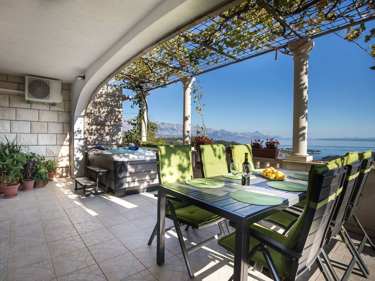 Ivana in Selca, Povlija, Selca und Sumartin