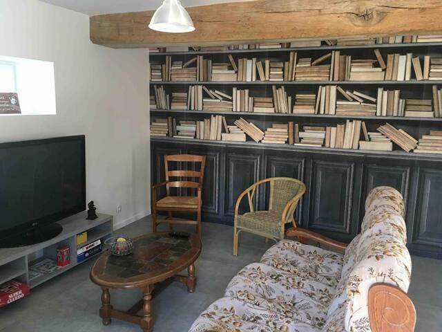 Location de vacances pour 6 personnes, avec piscine ainsi que jardin et vue à Daumeray - 3