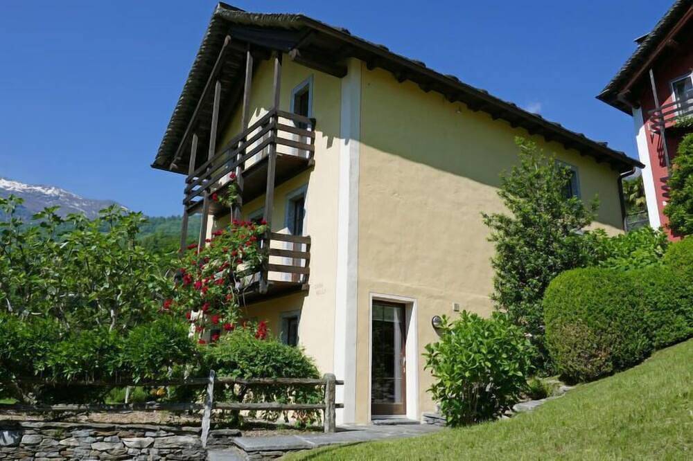 Ganze Wohnung, Ferienwohnung Nelly in Acquarossa, Lepontinische Alpen