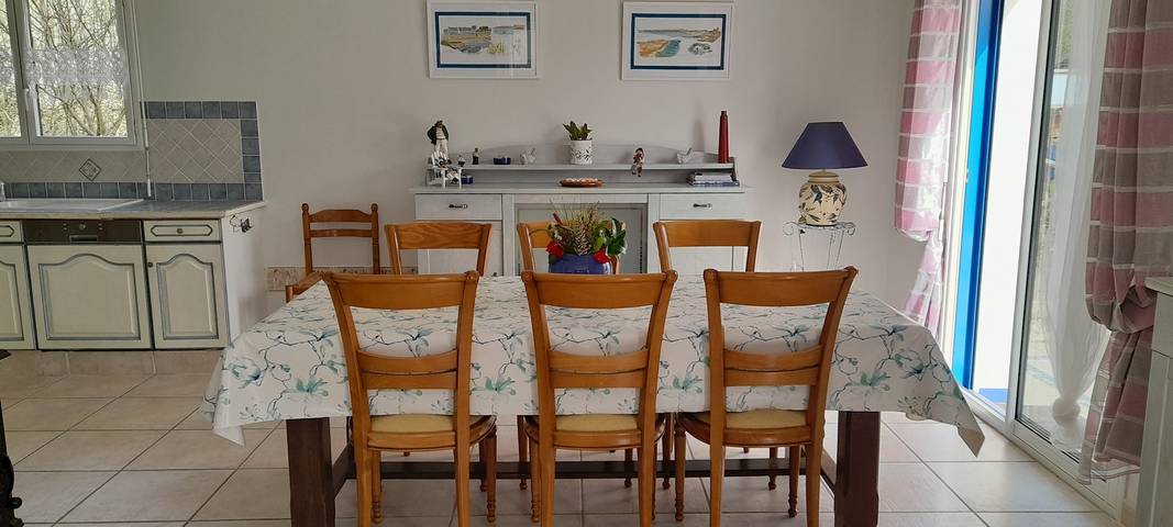 Maison avec grand jardin clos, Erdeven, 2 km de la plage in Erdeven, Côte des Mégalithes