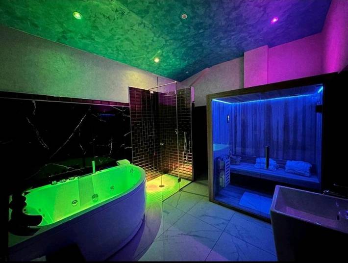 B&b per 2 persone, con Balcone e Idromassaggio nonché Terrazza e Sauna a Baronissi
