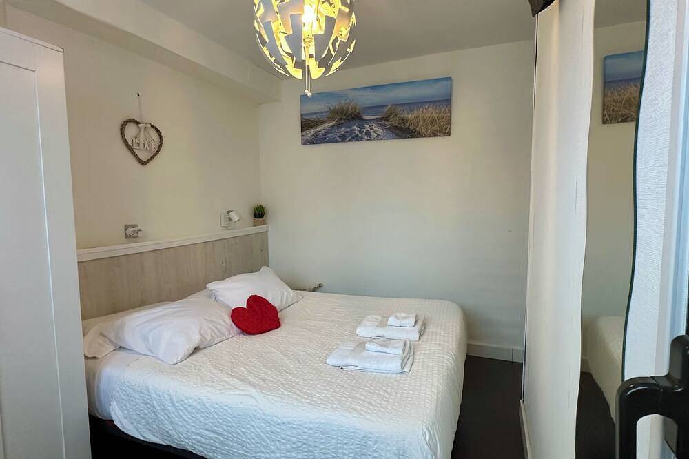 Habitacion con baño privada en casa particular, entrada independiente in San Sebastián, Costa Vasca