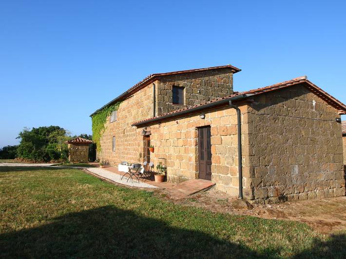 Casa vacanza per 4 persone, con Terrazza e Giardino nonché Piscina a Valentano