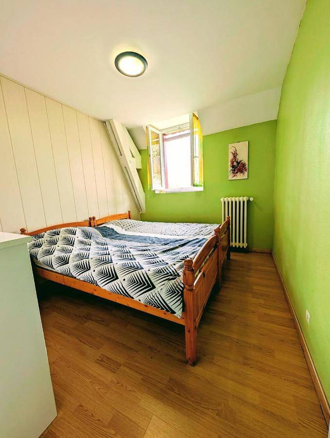Location de vacances pour 11 personnes, avec jacuzzi et sauna ainsi que piscine et jardin à Bretenoux - 2