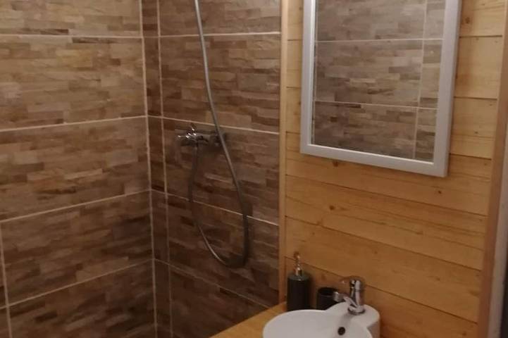 Gîte pour 6 personnes dans Saint-Jean-Montclar - 2