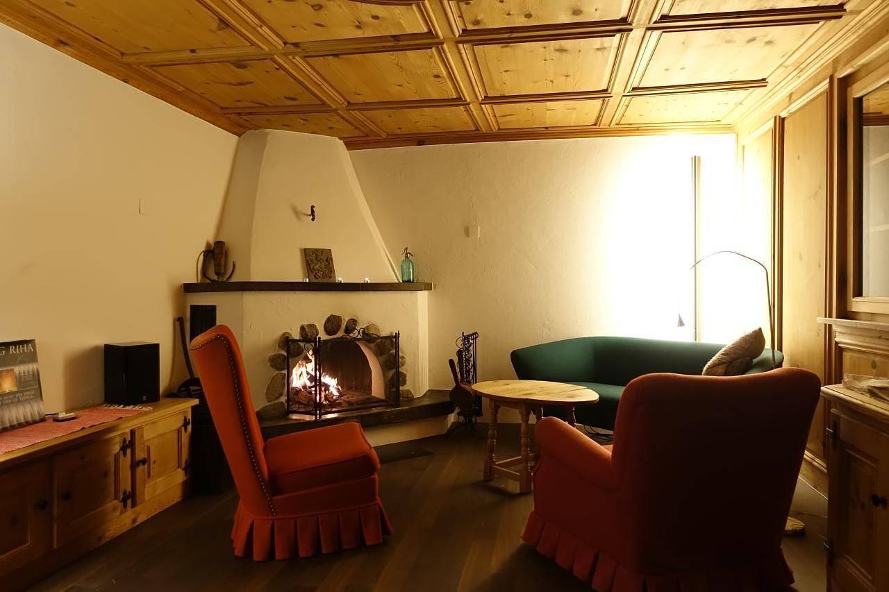 Chalet 'Casa Muraun' with mountain view in Disentis, Surselva