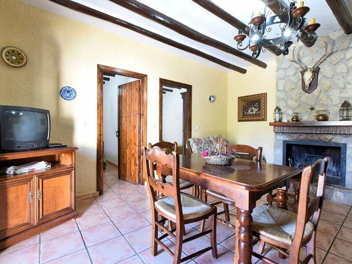 Location de vacances pour 6 personnes, avec jardin et piscine, animaux acceptés à Loja - 4
