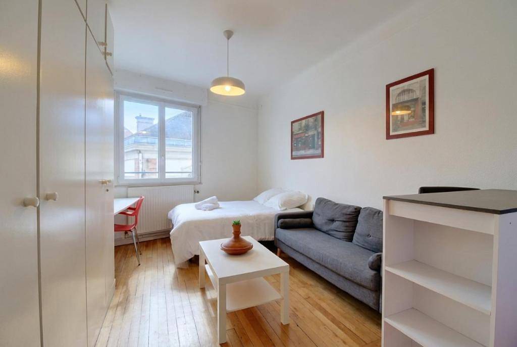 Appartement entier, Studio coeur de Troyes - 2 min gare et centre-ville in Troyes, Aube