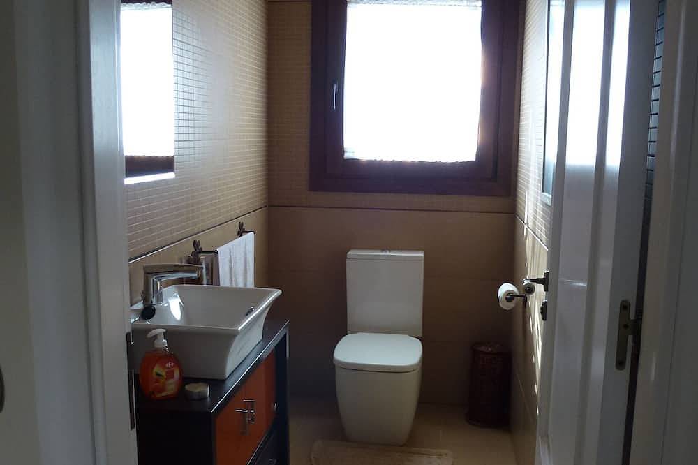 Fabulosa Villa para 20 personas.2,5km playa,9km Sitges,45km Barcelona-Tarragona, in Cubellas, Garraf
