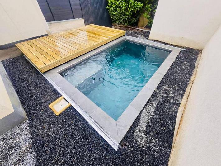 Villa pour 7 personnes, avec jacuzzi ainsi que piscine et jardin à Lattes