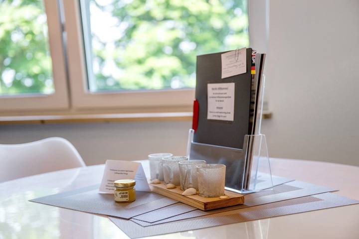 Entire apartment, Apartment 'Junge 2' with Wi-Fi in Lohe-Rickelshof, Heide and surroundings