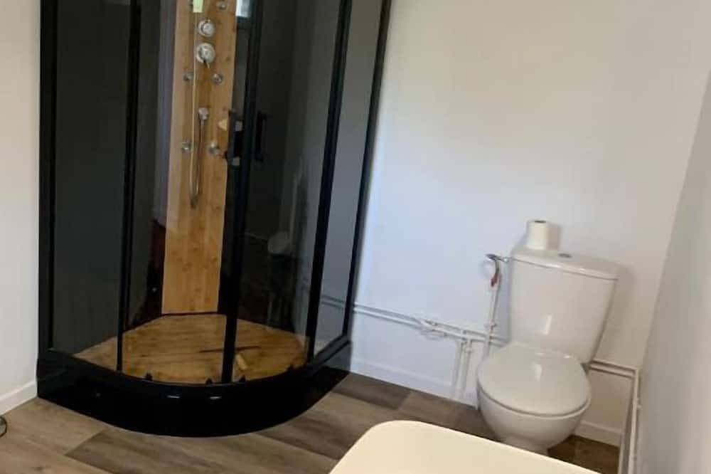 Appartement entier, Magnifique Logement au Calme À 2 min de Cambrai in Niergnies, Département Nord
