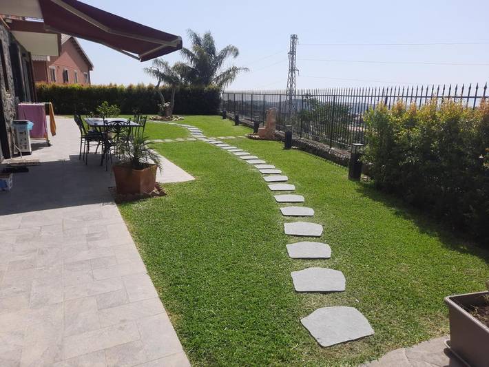 Gîte pour 2 personnes, avec vue et balcon ainsi que piscine et sauna à Piedimonte Etneo - 3