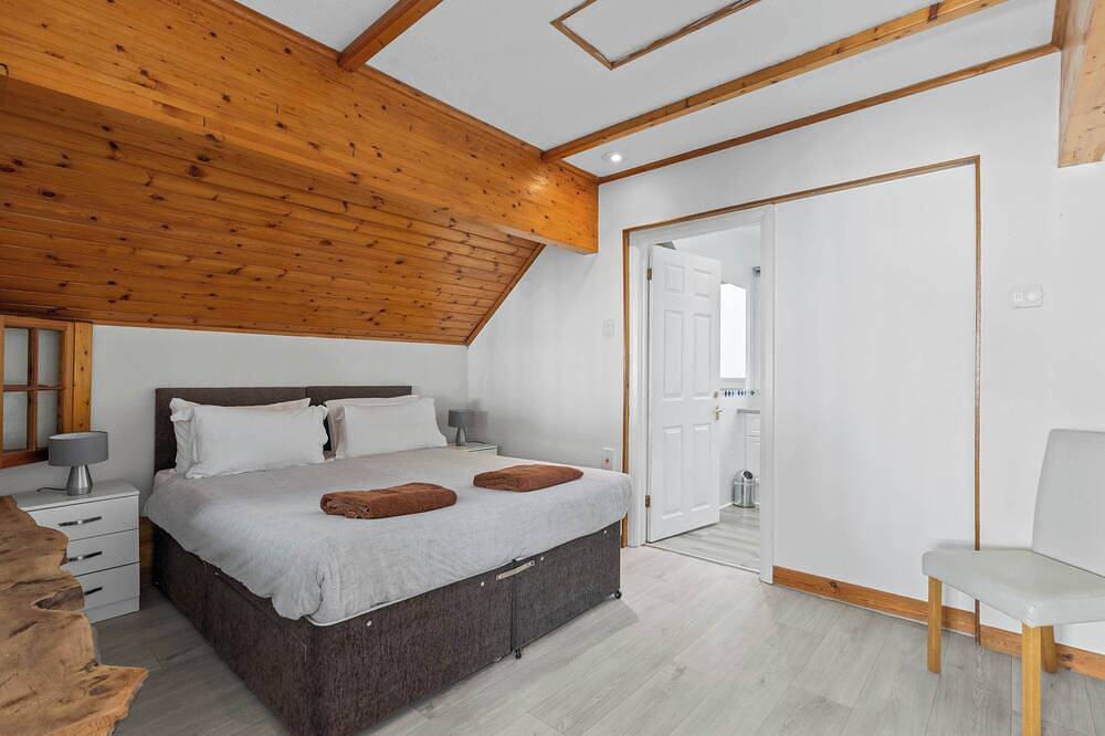 Idyllic Seaside Stay with Stunning Views & Perfect for Families. in Pevensey, East Sussex