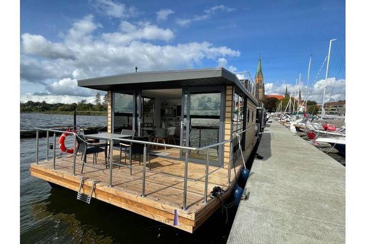 Boot für 4 Personen, mit Terrasse und Sauna sowie Ausblick